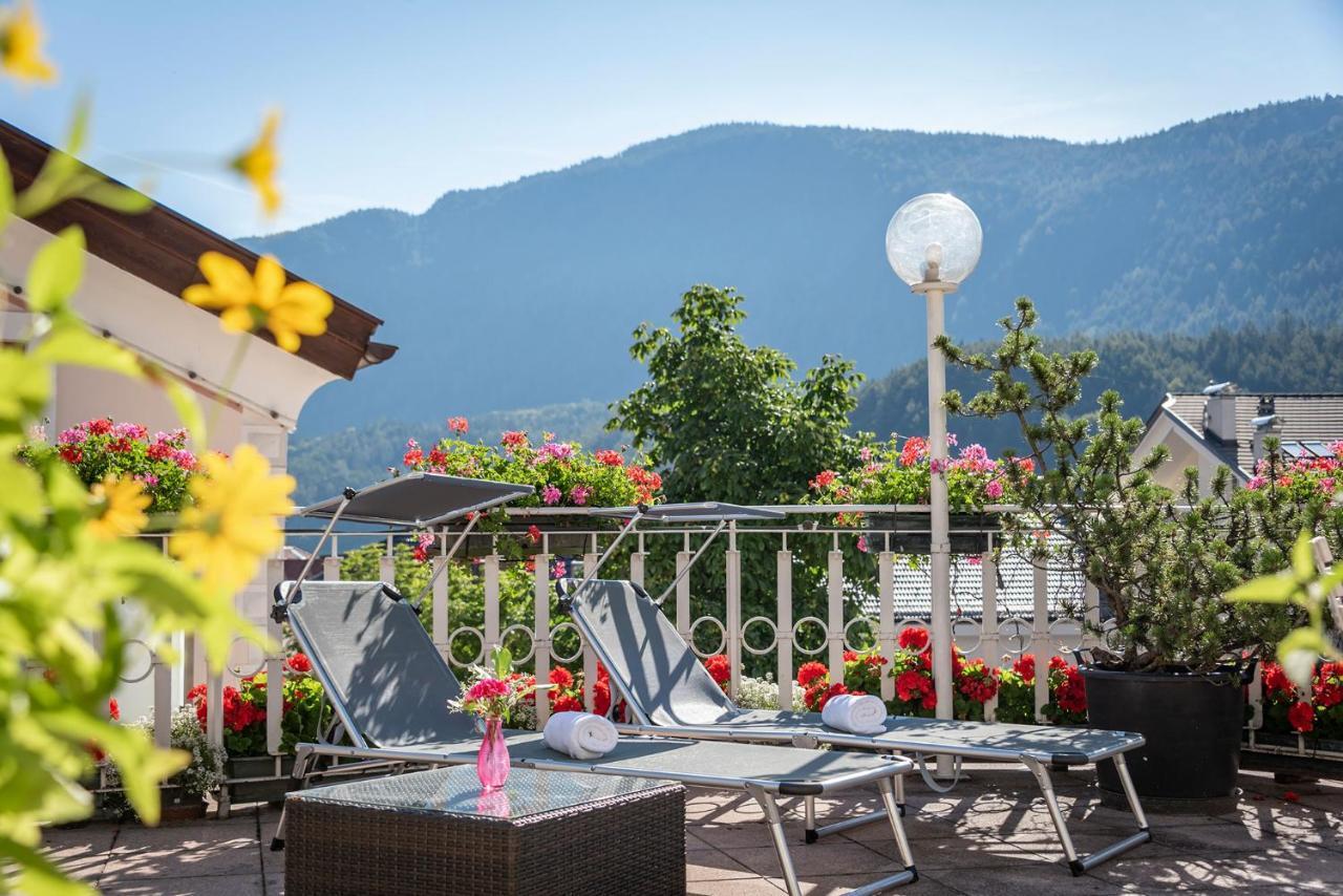 Hotel Weisse Lilie - B&B Rio di Pusteria المظهر الخارجي الصورة