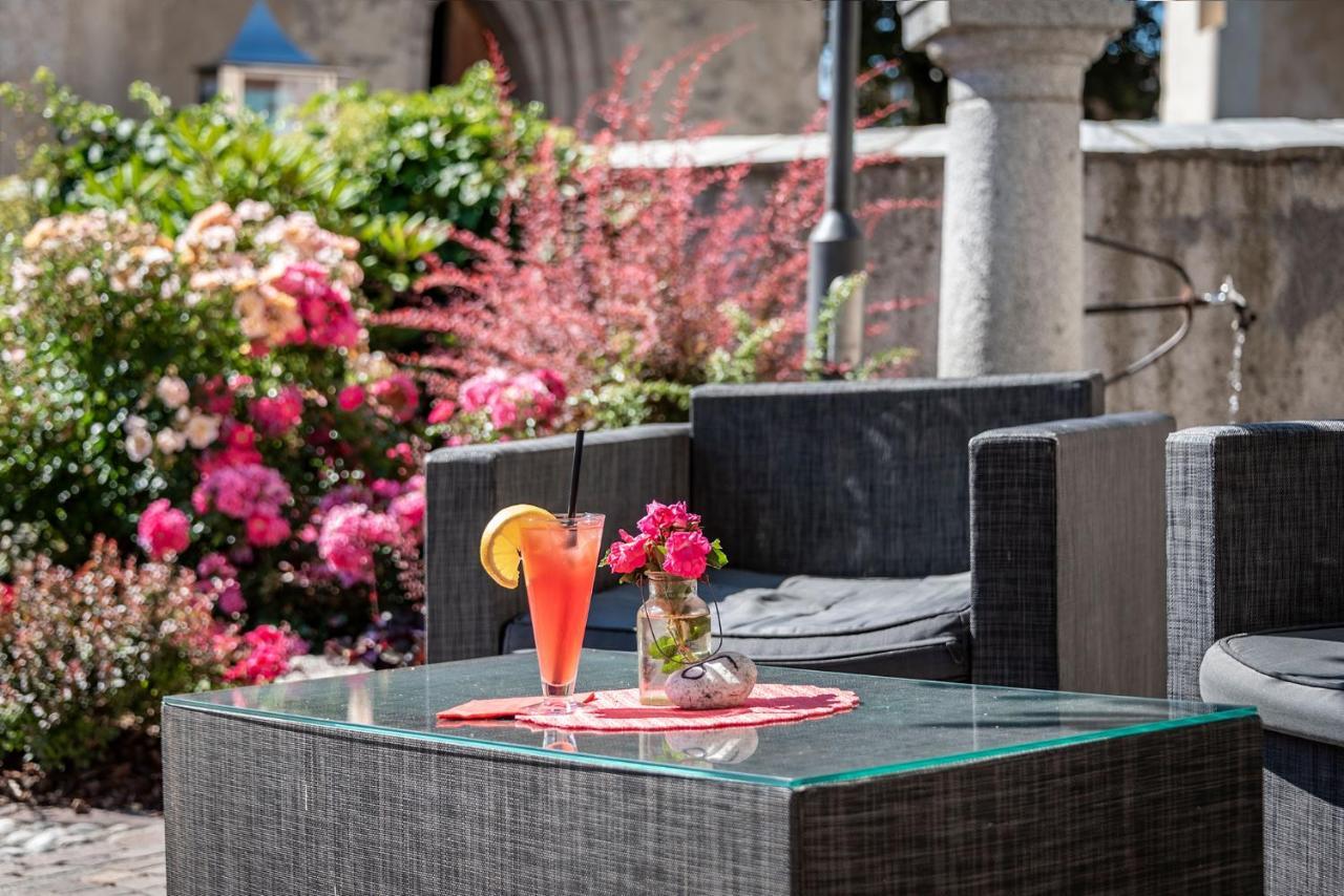 Hotel Weisse Lilie - B&B Rio di Pusteria المظهر الخارجي الصورة
