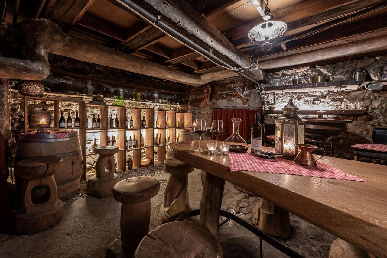 Hotel Weisse Lilie - B&B Rio di Pusteria المظهر الخارجي الصورة